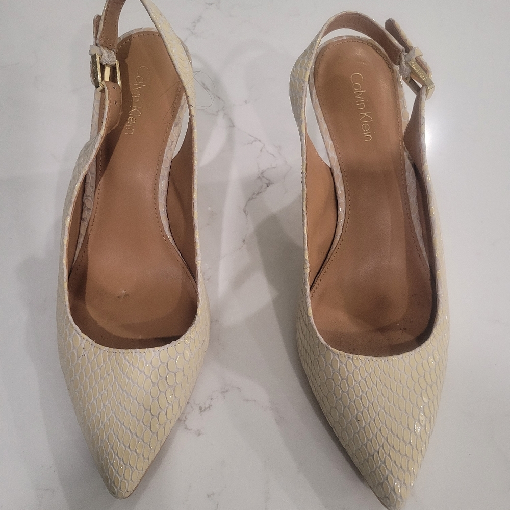 Calvin Klein Pearly Winter White Snake Skin Sling Backs Size 7